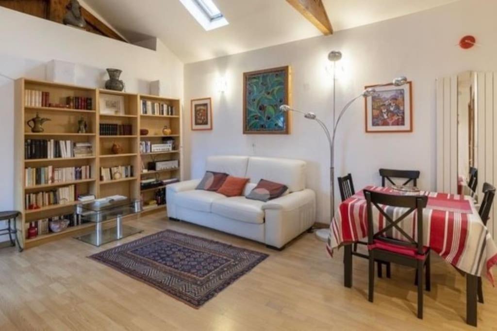 Appartement Charmant T3 Avec Terrasse Au Coeur De Ciboure Extérieur photo